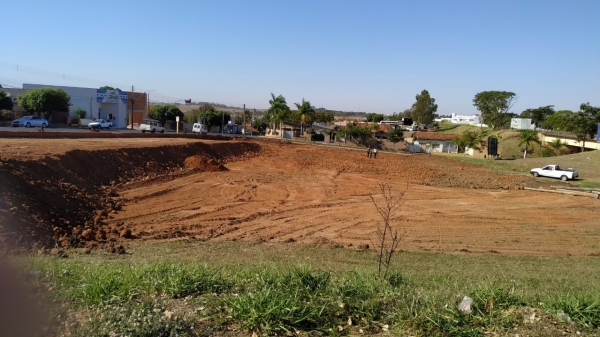 Etapa em execução traz novo dimensionamento para trecho da Avenida Antônio Tiveron (Da Assessoria).