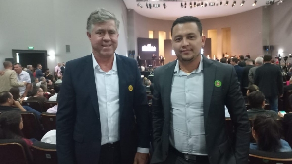 Prefeito Márcio Cardim e o secretário de saúde, Gustavo Taniguchi Rufino (Da Assessoria).