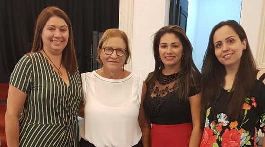 Andreia Regina Ribeiro, secretaria de Assistência Social de Adamantina com a secretária nacional de Assistência Social (SNAS), Maria do Carmo Brant de Carvalho, Lucilene Leite da Silva, coordenadora do CRAS de São João do Pau D?Alho e a gestora de assistência de Osvaldo Cruz, Cynthia Regina Sekine (Da Assessoria).