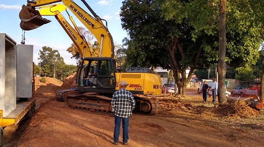 Novo lote de aduelas de concreto será usado em mais 140 metros de canalização (Foto: Da Assessoria).