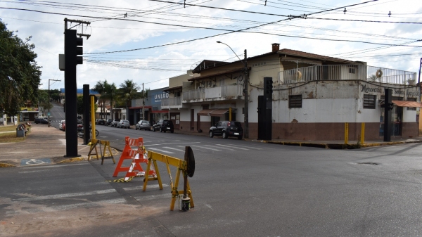 Cruzamento da Avenida Adhemar de Barros/Avenida da Saudade com a Alameda Padre Nóbrega, onde será proibida a conversão à esquerda (Divulgação/PMA).
