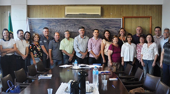 Entidades assinaram na manhã de hoje os termos de colaboração para recebimento de repasses nas esferas municipal, estadual e federal (Foto: Da Assessoria).
