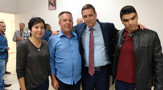 Equipe do Procon de Adamantina juntamente com o diretor executivo Fernando Capez (Da Assessoria).