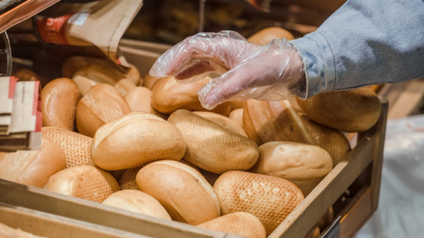 Donos de padarias s?o orientados pela Vigil?ncia Sanit?ria de Adamantina (Imagem ilustrativa: Pvproductions/Freepik).