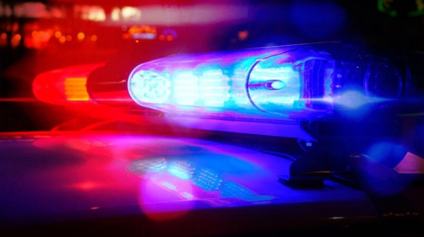 Homem invade quintal para praticar furto e é atingido com cabo de vassoura pela vítima