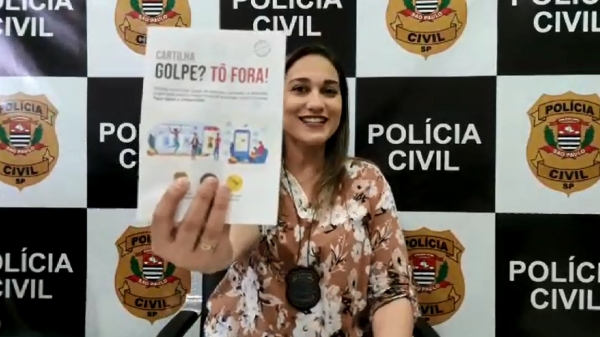 A investigadora da Polícia Civil Bárbara Camapum, autora da cartilha (Reprodução).