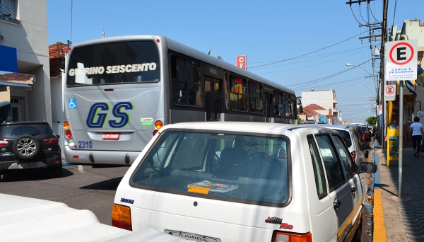 Ônibus circular têm horários redimensionados em Adamantina (Foto: Arquivo).