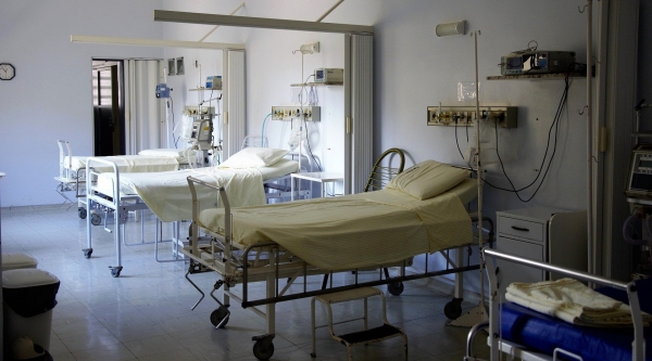 Expectativa é que, mensalmente, 18 mil pacientes extras com Covid-19 possam ser absorvidos nos hospitais de alta e média complexidade (Foto: Pixabay).