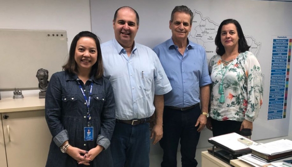 Luciana Oshiro (consultora do SEBRAE), Prof. Dr. Fábio Botteon (vice-reitor da UniFAI), José Carlos Cavalcante (diretor regional do SEBRAE) e Prof.ª Dra. Ieda Borges (chefe do Departamento de Humanas da UniFAI).