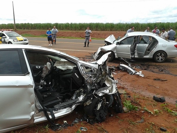 Acidente na SP-294, em Santa Mercedes, deixou três mulheres mortas, na tarde deste domingo (Foto: Cedida/ Reprodução/Portal Regional/Jornal Regional Dracena).