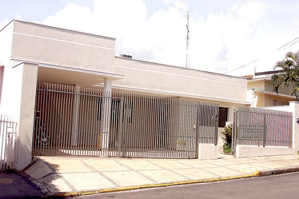 Agência do Ministério do Trabalho: falta de funcionário do órgão, impede que as rescisões sejam feitas em Dracena (Foto: Viviane Santos/JR).
