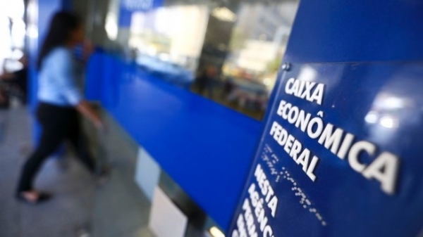 Polícia abordou dois homens no autoatendimento da Caixa Federal (Imagem ilustrativa. Marcelo Camargo/Agência Brasil).