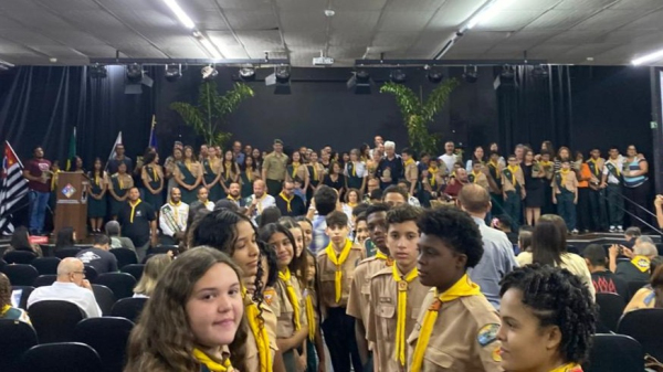 Solenidade reuniu participantes do Clube, familiares, autoridades e convidados (Cedida).