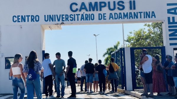 Portão de acesso ao campus II, local das provas do Vestibular de Verão 2024 (Divulgação/FAI).