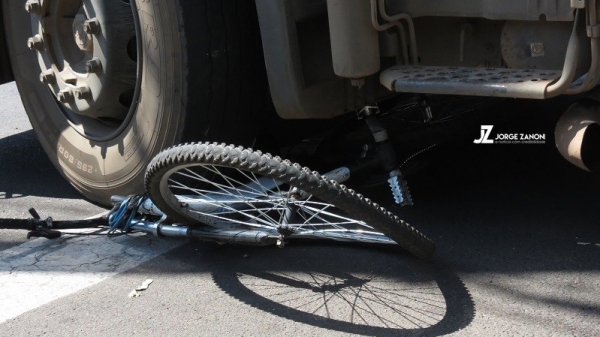 Posição final dos dois veículos, após o acidente (Reprodução/Jorge Zanoni/Site JZ).