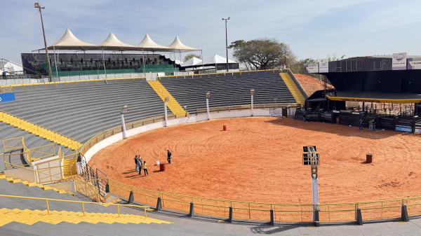 Recinto Poliesportivo em Adamantina (Siga Mais).