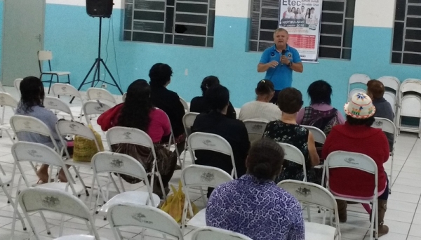 Palestra foi dirigida aos beneficiários do Programa Renda Cidadã (Foto: Cedida/Divulgação).