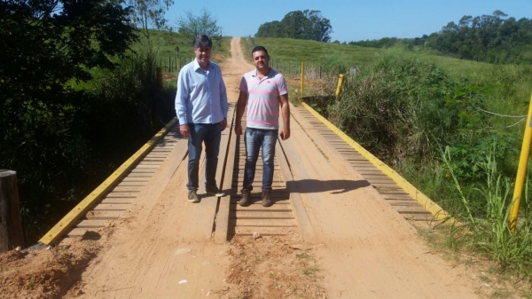 Prefeitura reconstrói sete pontes rurais nos primeiros meses do ano. (Foto: Assessoria de Imprensa)