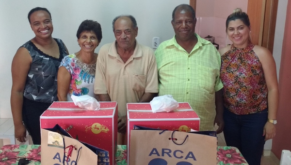 ARCA mobiliza parceiros e consegue viabilizar cestas especiais de fim de ano para seus 91 pacientes assistidos (Foto: Cedida/Arca).