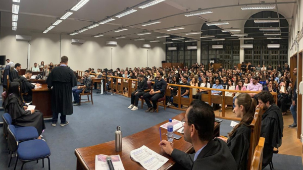 Juri simulado realizado no Forum da Comarca de Adamantina (Acervo Pessoal).