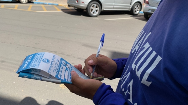 Tarifa da zona azul passa de R$ 1,50 para R$ 2, por duas horas de estacionamento, a partir de 1º de março (Foto: Siga Mais).