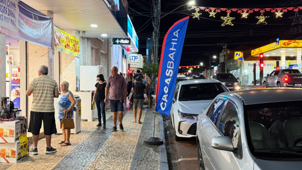 Avenida Rio Branco, centro de Adamantina (Siga Mais).