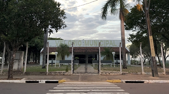 Velório municipal de Adamantina: prefeitura descarta concessão do espaço (Foto: Siga Mais).