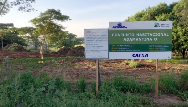 Construtora inicia limpeza e preparação da área para receber as 45 moradias do Programa Minha Casa, Minha Vida (Foto: Siga Mais).