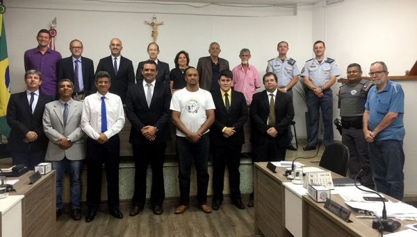 Clique para adicionar uma legendaAbertura da Semana de Cidadania e Segurança, pelo CONSEG, na Câmara Municipal (Foto: Ana Carolina Martins).