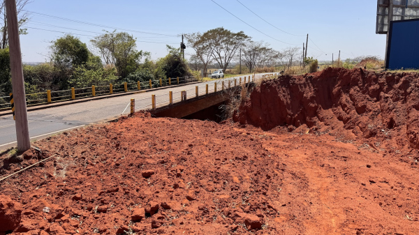 Local que vai receber passarela para a ciclovia (Imagem: Siga Mais).