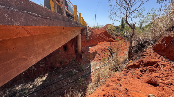 Etapas iniciais da obra na altura do viaduto para futura passarela da ciclovia (Siga Mais).