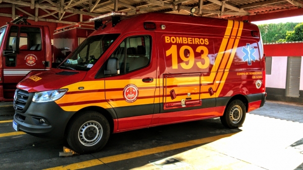 Veículo foi adquirido pelo Governo do Estado de São Paulo e destinado a Adamantina pelo Comando do Corpo de Bombeiros (Foto: Siga Mais).