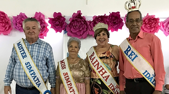 Mister e Miss Simpatia, com a Rainha e Rei da 3ª Idade, em atividade realizada pelo Projeto Prolonga Vida (Fotos: Siga Mais).