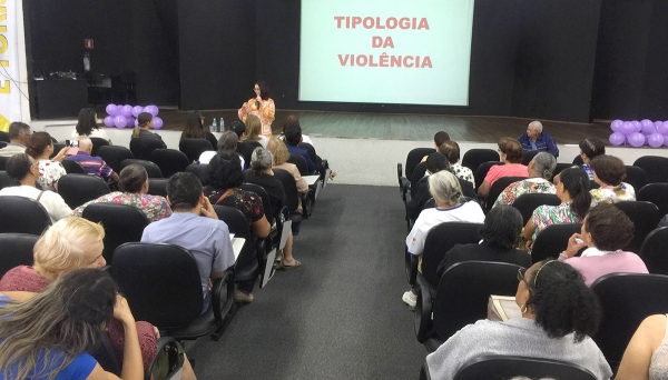 Palestra foi realizada na manhã desta quinta-feira (28), no anfiteatro da Biblioteca Municipal (Foto: Cedida).