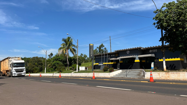 Base da PM Rodoviaria em Adamantina recebe doacoes (Siga Mais).