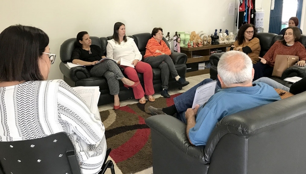 Novo encontro regional com professores representantes de escolas e o CPP (Foto: Siga Mais).