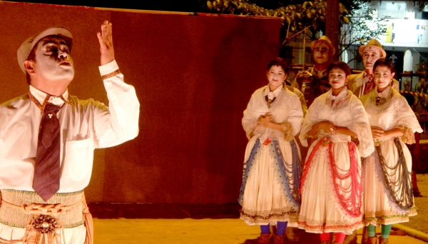 Grupo Imbuaça (SE) traz a Adamantina o espetáculo ?A Peleja de Leandro na Trilha do Cordel?, pelo Circuito Sesc de Artes (Foto: Mamute Teixeira).