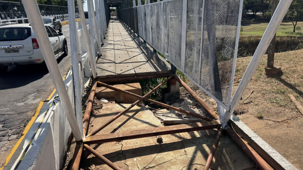 Obras paralisadas no local (Siga Mais em 10/03/2025).