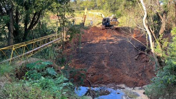 Obras nesta quarta-feira, 7, no Córrego dos Ranchos (Siga Mais).