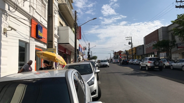 Comércio de Adamantina, na fase amarela, tem nova etapa de retomada (Foto: Siga Mais).