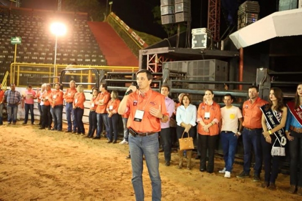 Prefeito Ivo Santos fala na abertura da Expoverde, ontem (2).