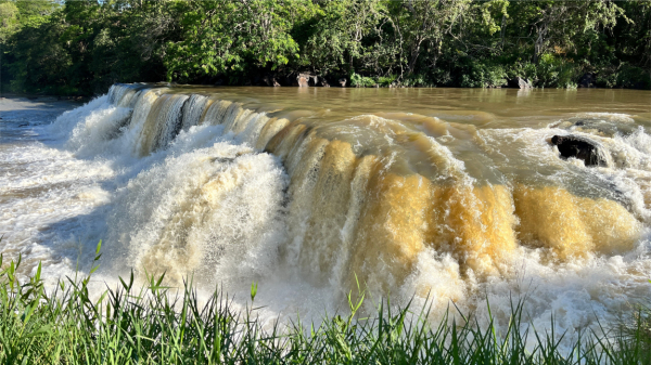 Cachoeiras do Salto Botelho no Rio Aguapei em Lucelia (Siga Mais).