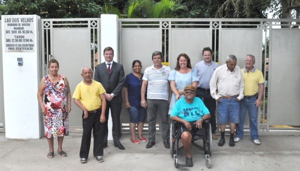 Portão foi recebido por doação, pelo Poder Judiciário, com fundos vindos do fundo especial de penais alternativas, a pedido do Ministério Público (Foto: Assessoria de Imprensa).