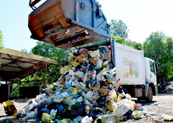 Destinação final dos resÃduos sólidos é o grande desafio ambiental na atualidade (Foto: Acácio Rocha).