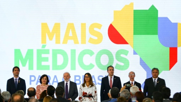 Anúncio da retomada do programa Mais Médicos para o Brasil (Foto: Marcelo Camargo/Agência Brasil).