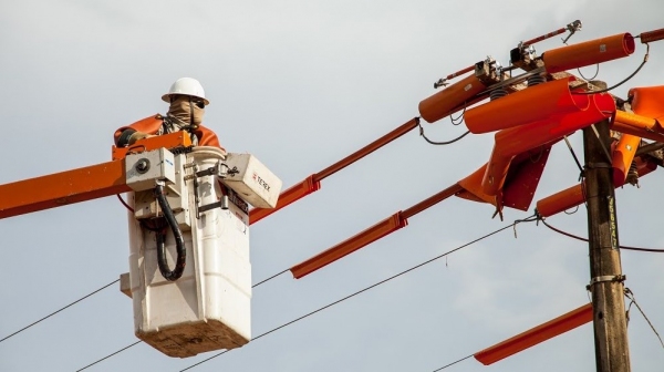 Segundo a Energisa, 30 equipes estão concentradas nos atendimentos a ocorrências descentralizadas na região (Arquivo/Energisa).