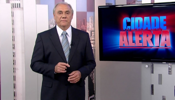 Marcelo Rezende apresentava o programa Cidade Alerta, na TV Record (Foto: Divulgação).