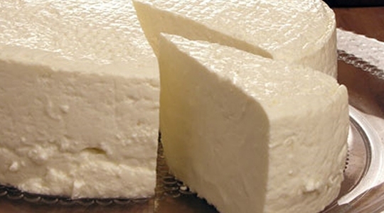 Propositura atende a pedidos antigos do setor, como a permissão da produção de queijo com leite cru, aumento permitido de produção de área e produtos, e a fiscalização orientativa (Ilustração).