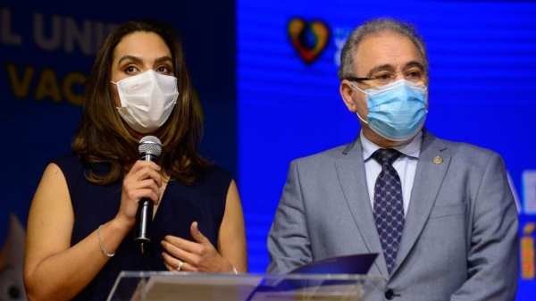 A infectologista Luana Araújo foi anunciada em 12 de maio como secretária extraordinária de Enfrentamento à Covid-19. O Ministério da Saúde anunciou sua saída do cargo dez dias depois ( Foto: Marcello Casal JrAgência Brasil).