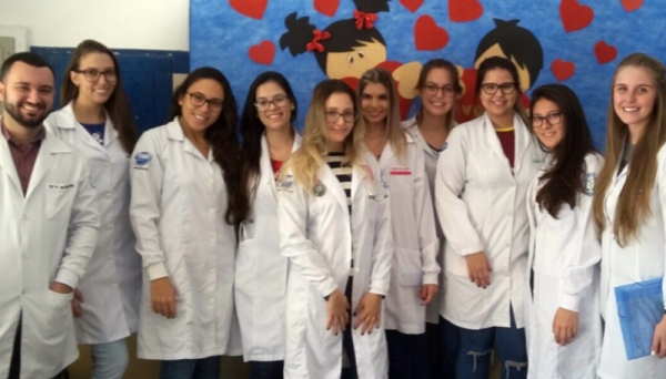 Alunos do 5º termo do curso de Medicina da UniFAI iniciaram nesta terça-feira, 17, atividades de avaliação pediátrica em crianças matriculadas nas unidades de Ciclo I (creches) da Rede Municipal de Ensino de Adamantina  (Fotos: Da Assessoria).